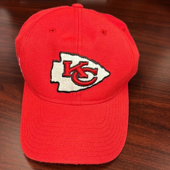 Vintage Kansas City Chiefs NFL Reebok Team On Field Cap - Picture 2 of 9